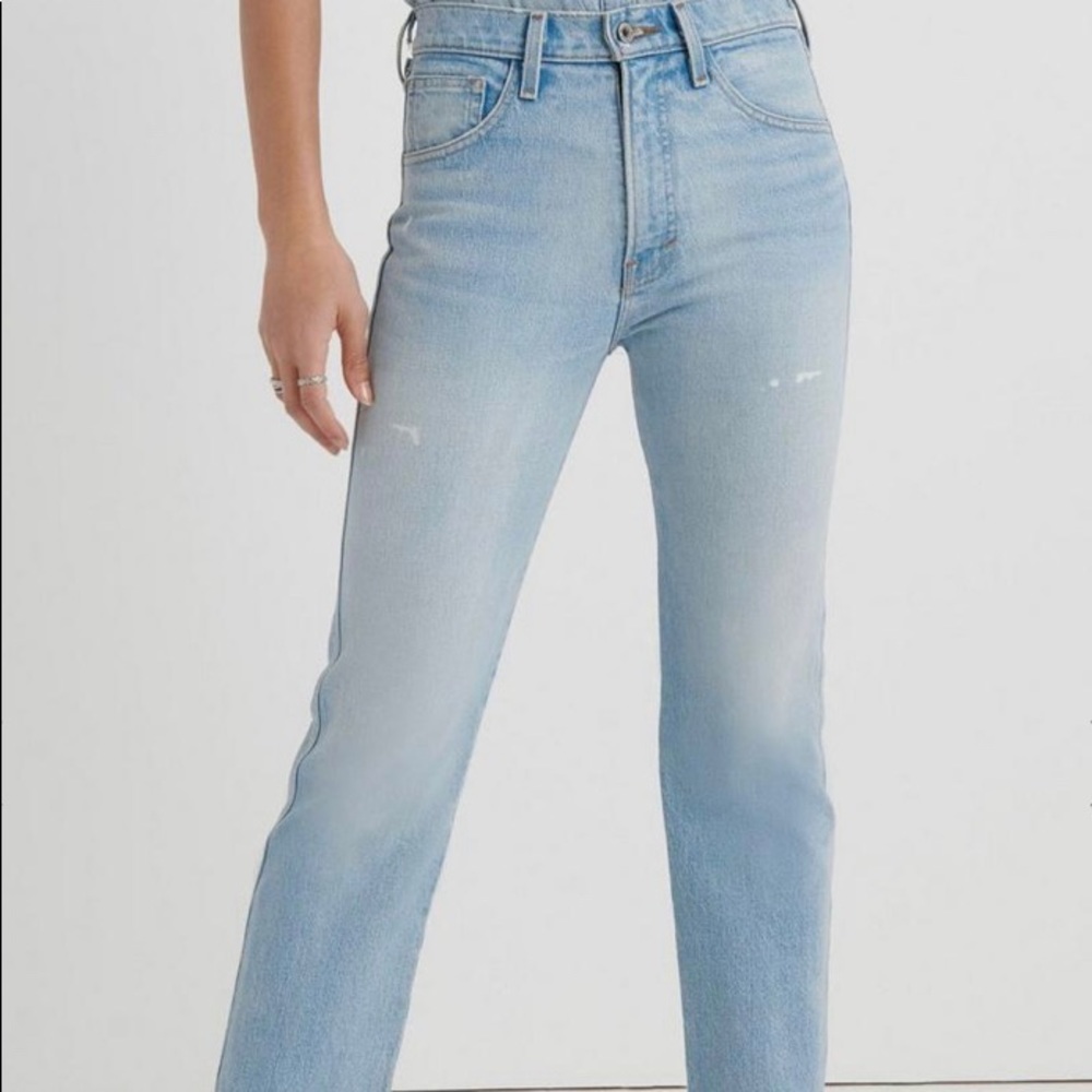 NWOT Beachy Lucky Brand Mom Jeans!